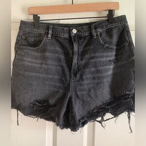 American Eagle High waisted Shortie shorts size 14 fits like size 10